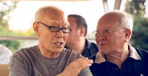 女仆乖乖脱裙子打烂屁股网站
